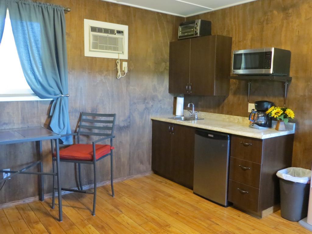 Orchard View Bed And Breakfast Moose Jaw Dış mekan fotoğraf