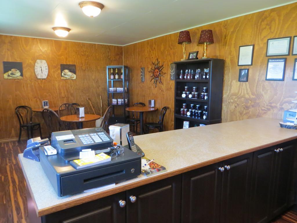 Orchard View Bed And Breakfast Moose Jaw Dış mekan fotoğraf
